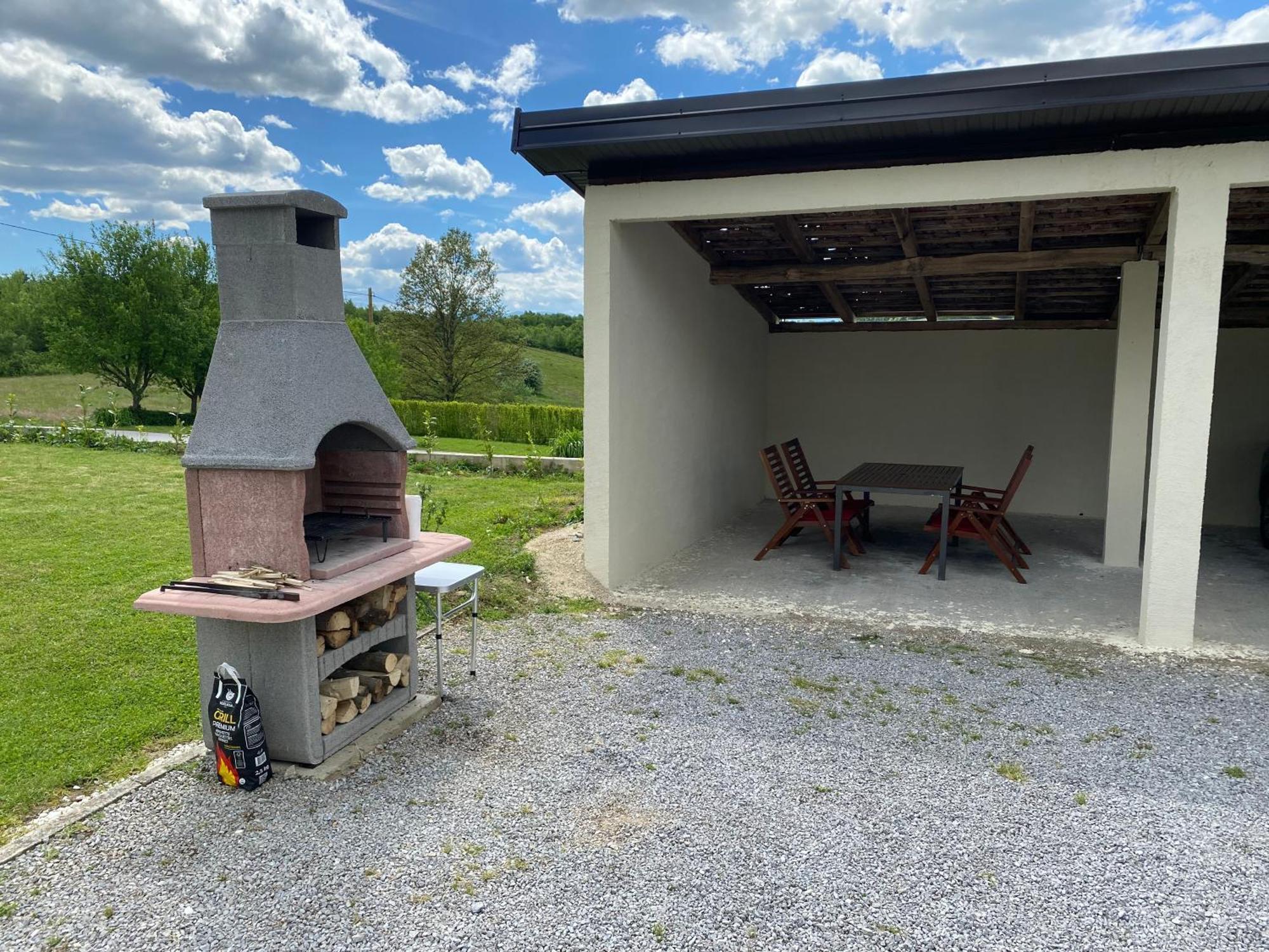 Villa Kuca Za Odmor Tarik Cazin Exterior foto